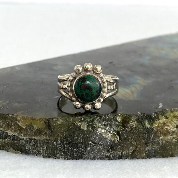 VTG Sterling Silver 925 Southwest Round Chrysocolla Split Shank Ring Sz 7.25 - Picture 2 of 16